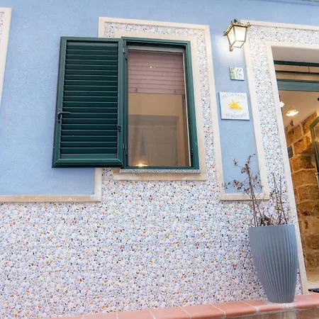 Stella Maris 게스트하우스 3*